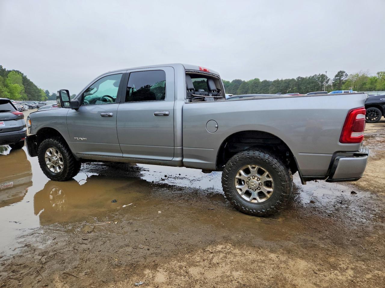 2024 Ram 2500 Laramie - Фото 2