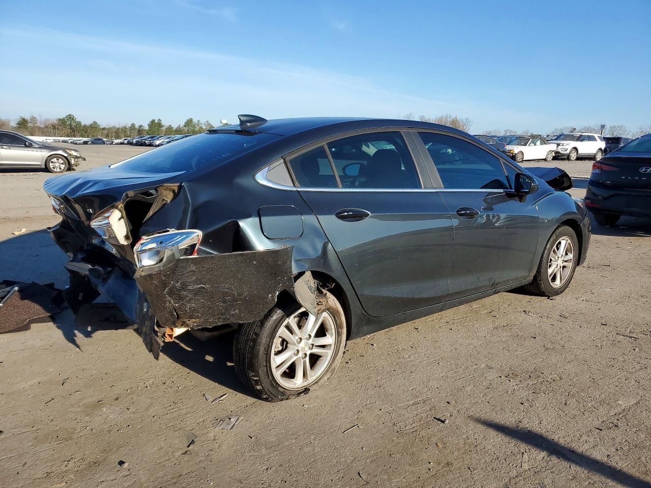 2017 Chevrolet Cruze Lt - Фото 3