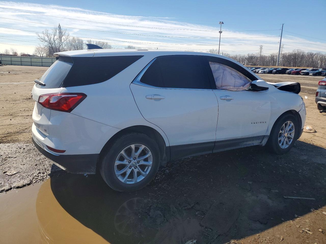 2019 Chevrolet Equinox Lt - Image 3
