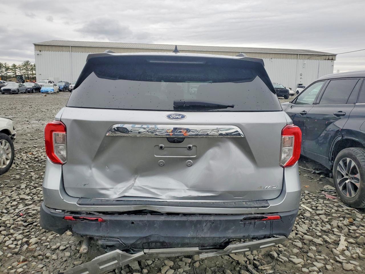 2023 Ford Explorer Xlt - Image 6