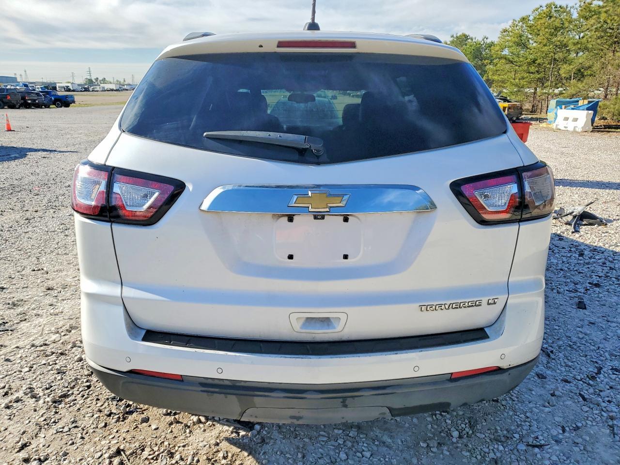 2016 Chevrolet Traverse Lt - Image 6