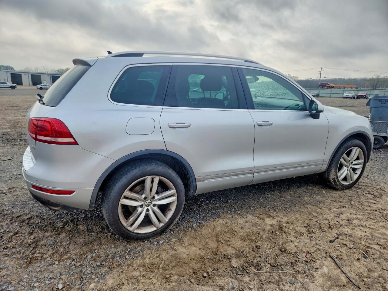 2014 Volkswagen Touareg V6 - Фото 3