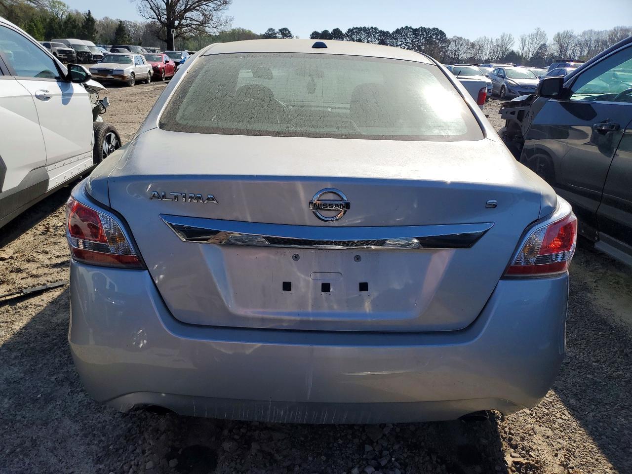 2015 Nissan Altima 2.5 S - Image 6
