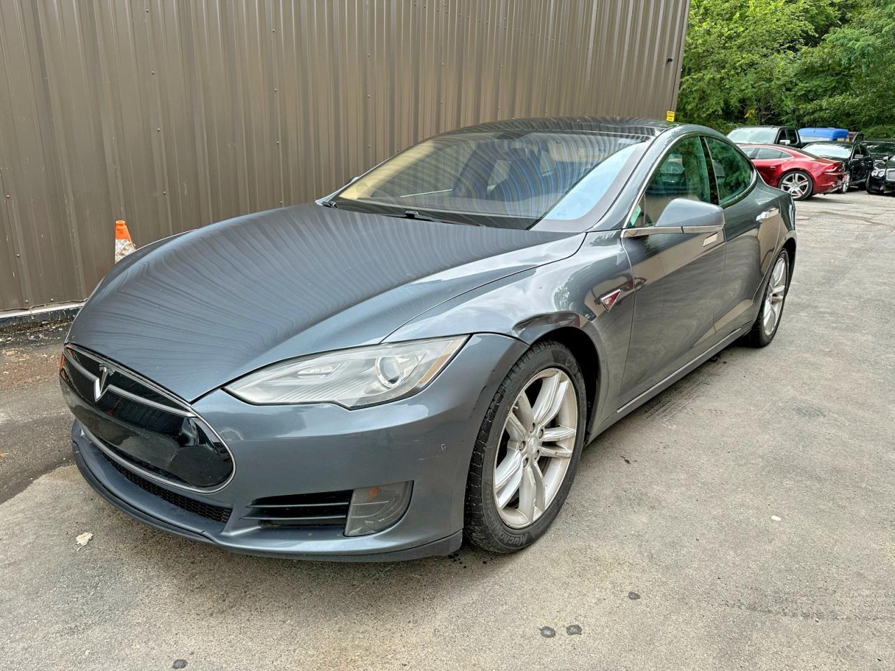 2013 Tesla Model S - Image 2