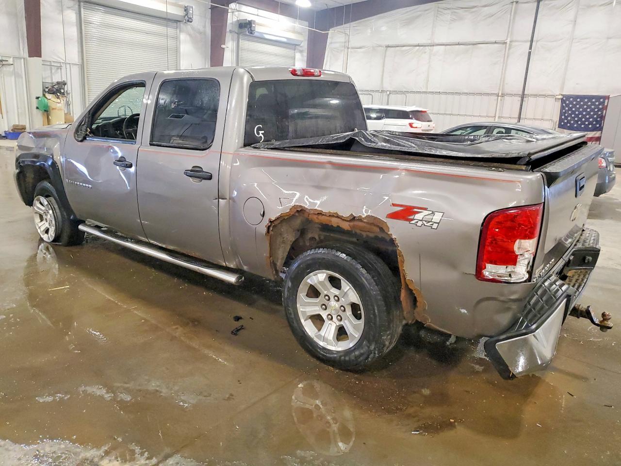 2008 Chevrolet Silverado K1500 - Image 2