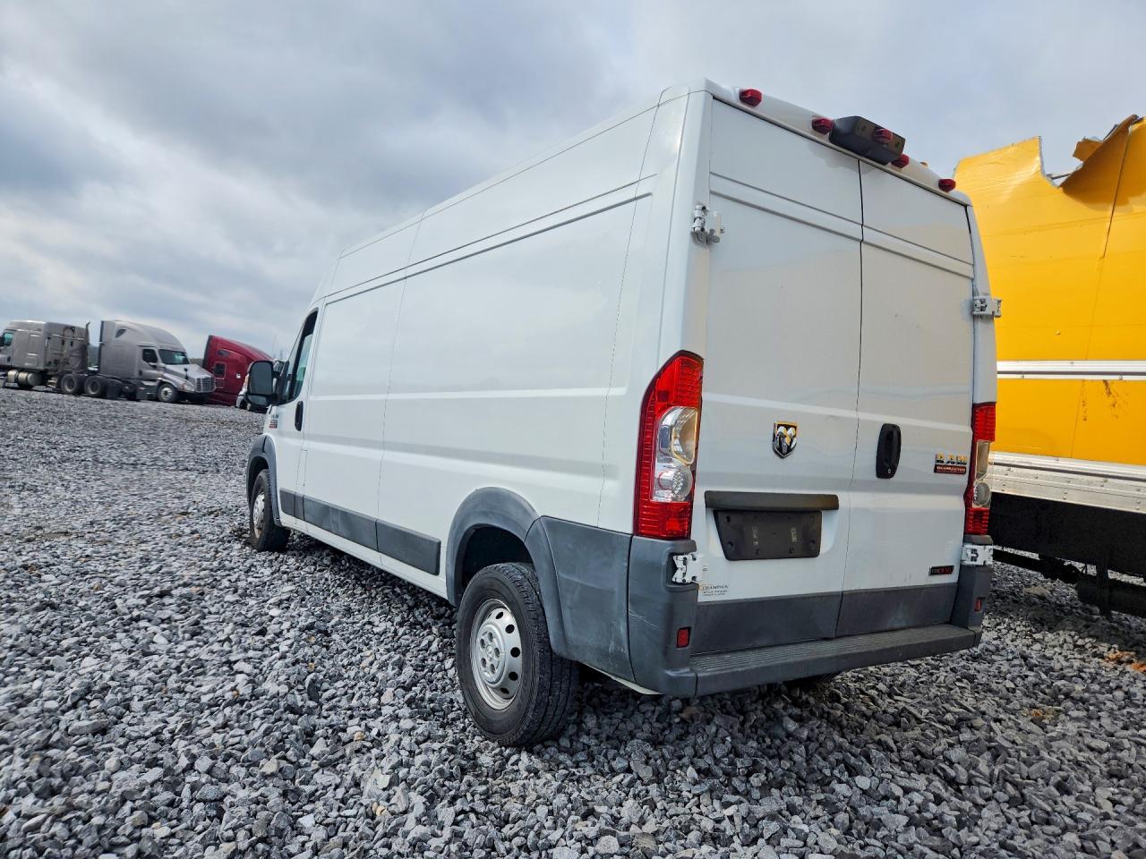 2015 Ram Promaster 2500 Utility / Service Van - Фото 2