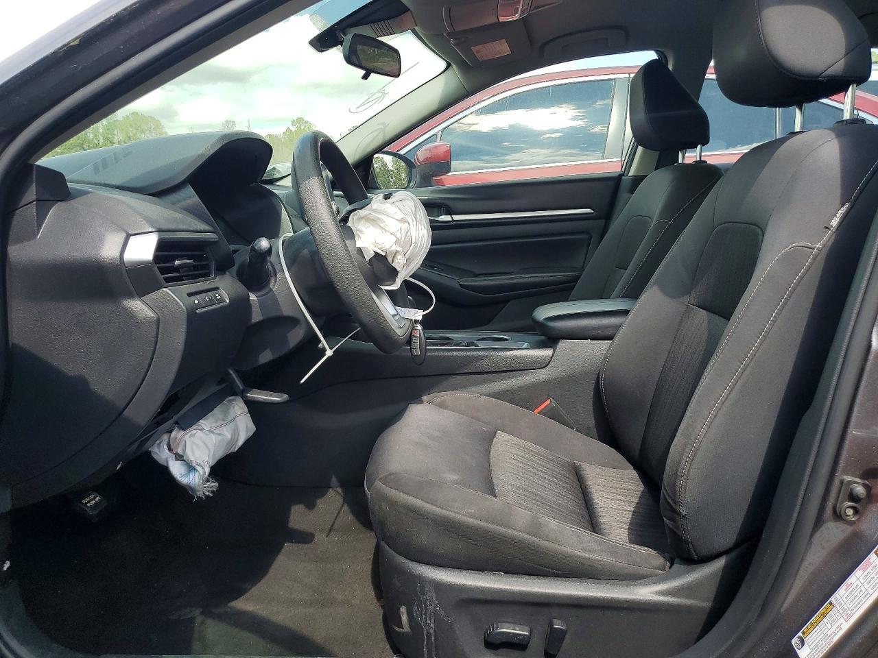 2022 Nissan Altima Sv - Image 7