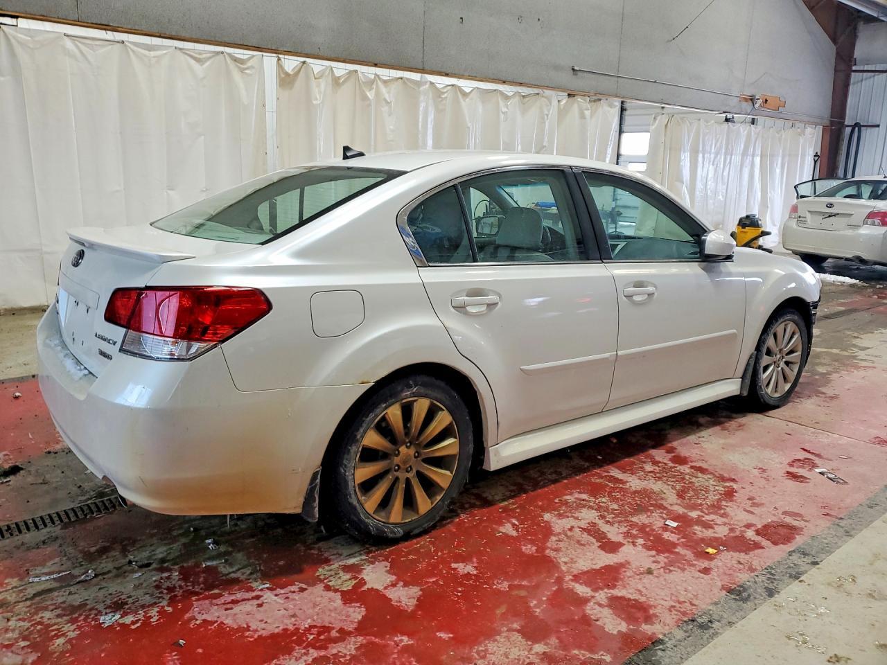 2012 Subaru Legacy 3.6R Limited - Фото 3