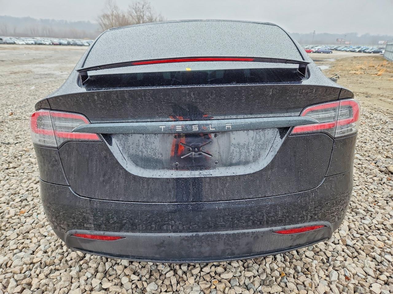 2020 Tesla Model X - Фото 6