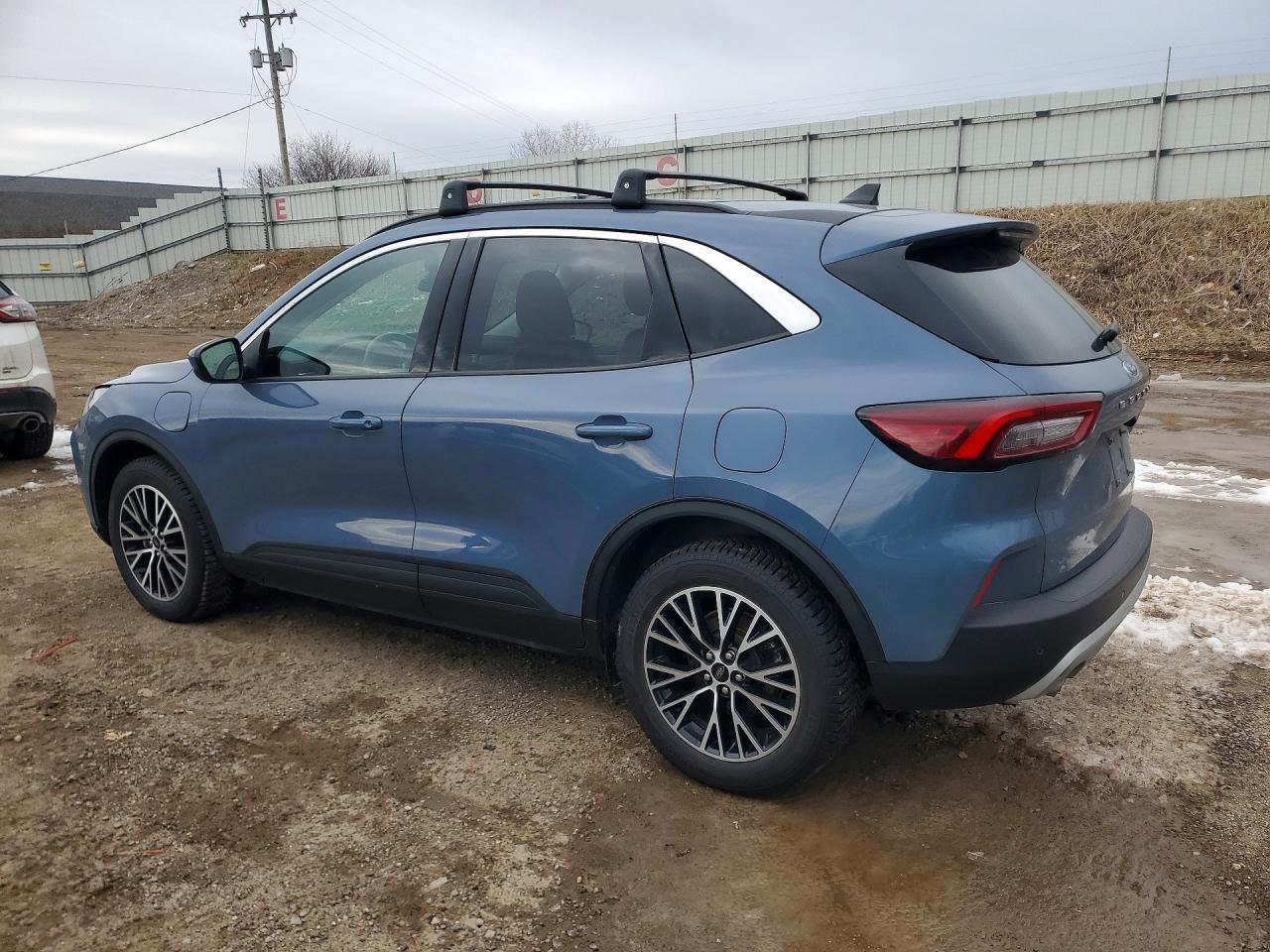 2023 Ford Escape - Фото 2