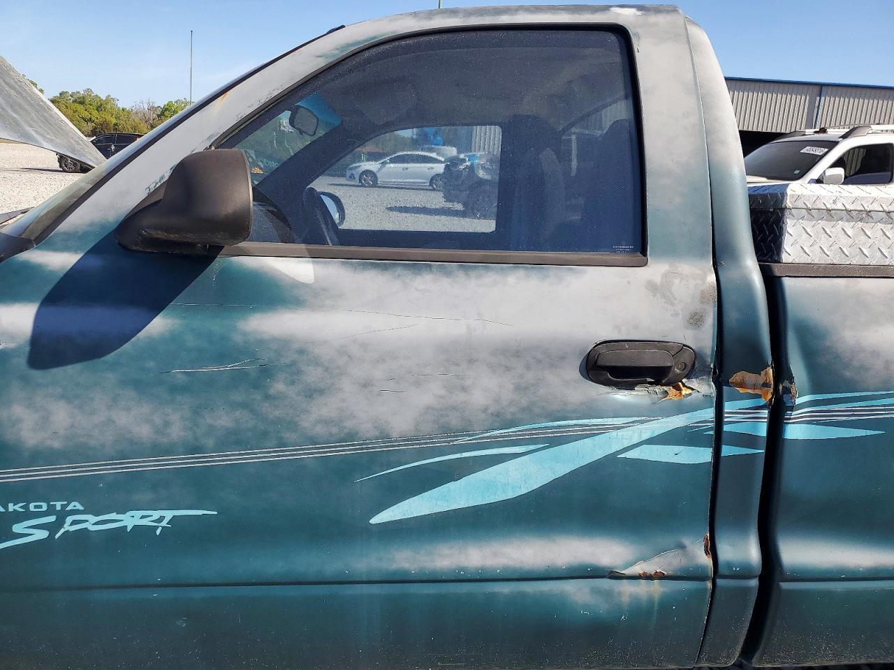 1997 Dodge Dakota - Image 7