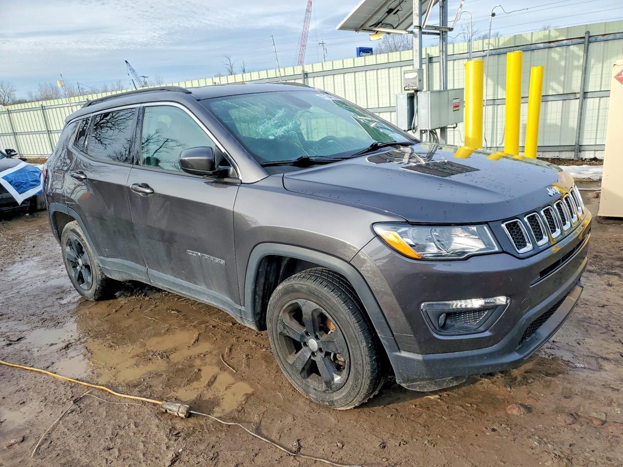 2018 Jeep Compass Latitude - Image 4