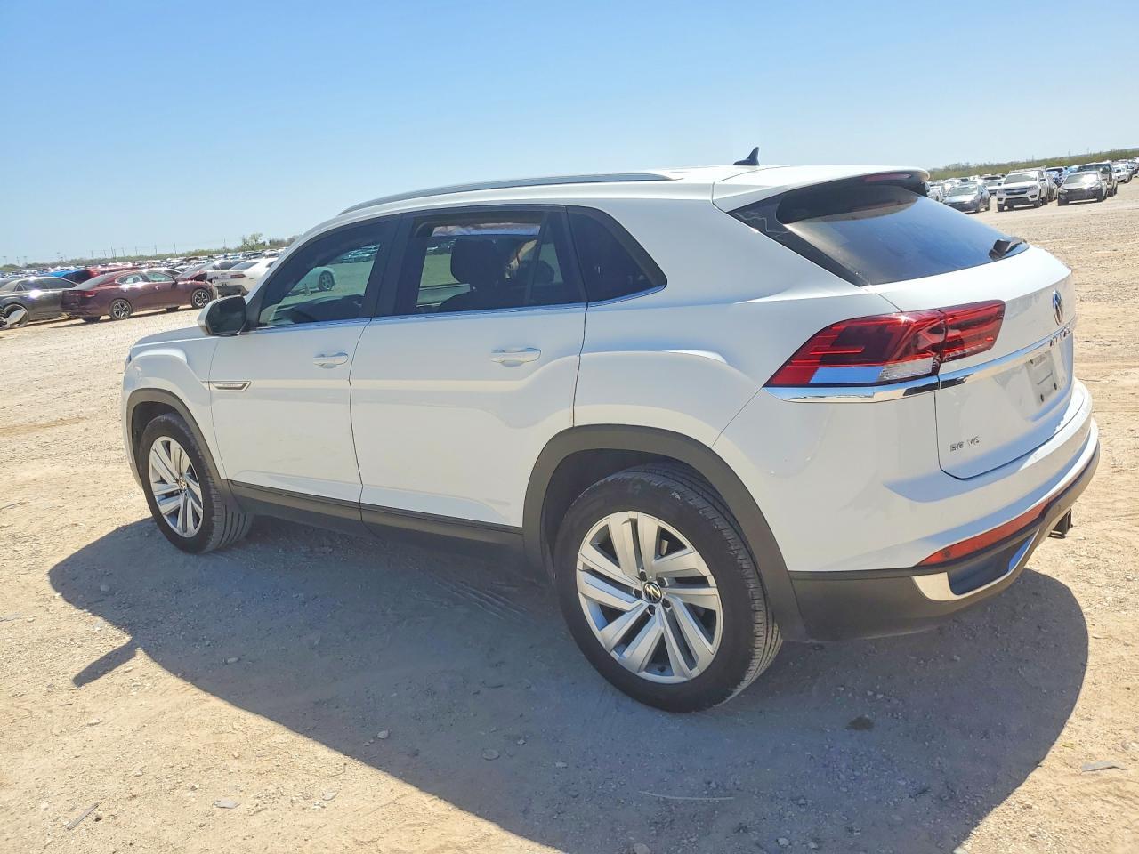 2020 Volkswagen Atlas Cross Sport Se - Фото 2