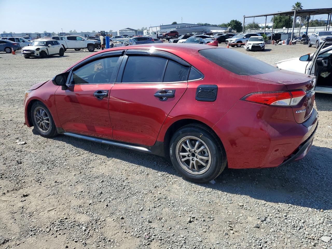 2022 Toyota Corolla Hybrid Le - Image 2
