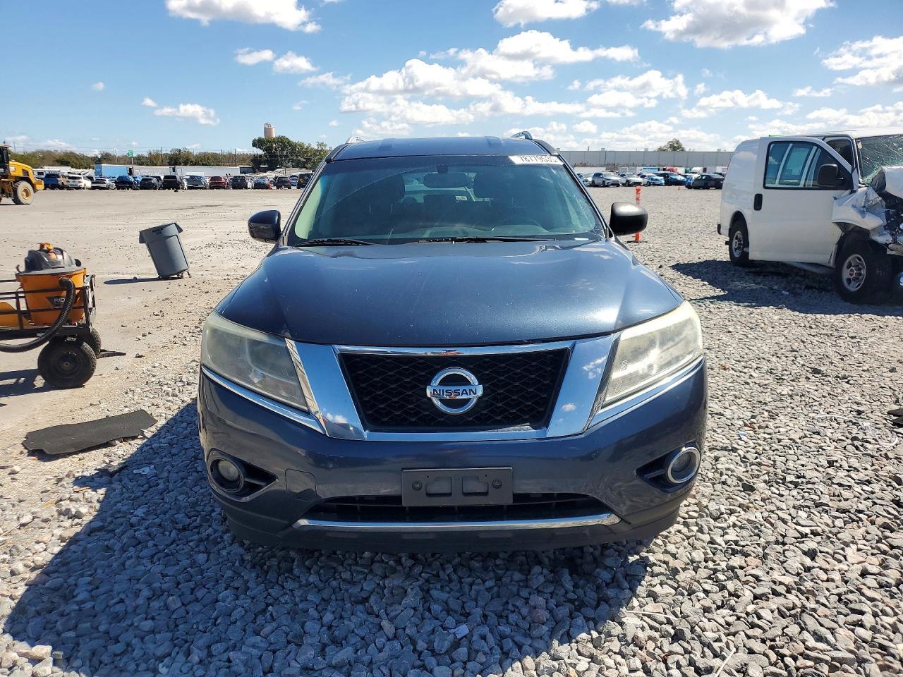 2015 Nissan Path Finde - Фото 5