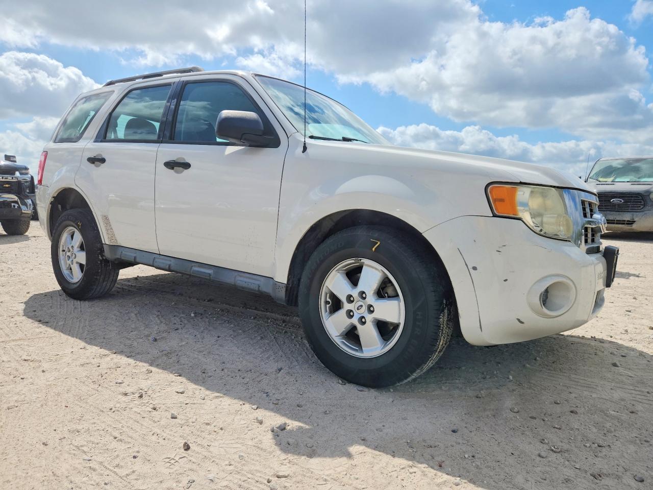 2012 Ford Escape Xls - Фото 4