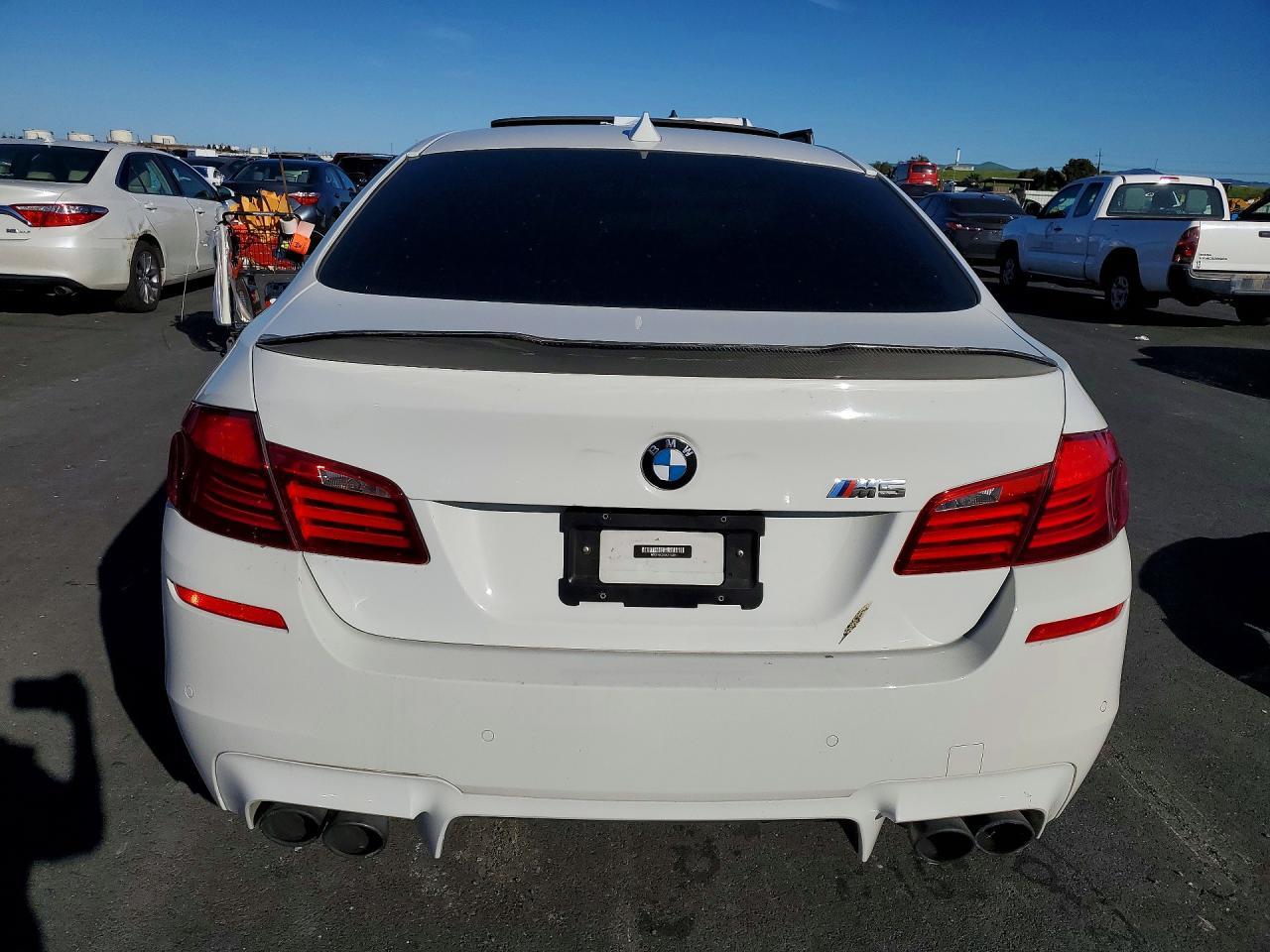 2013 BMW M5 - Фото 6