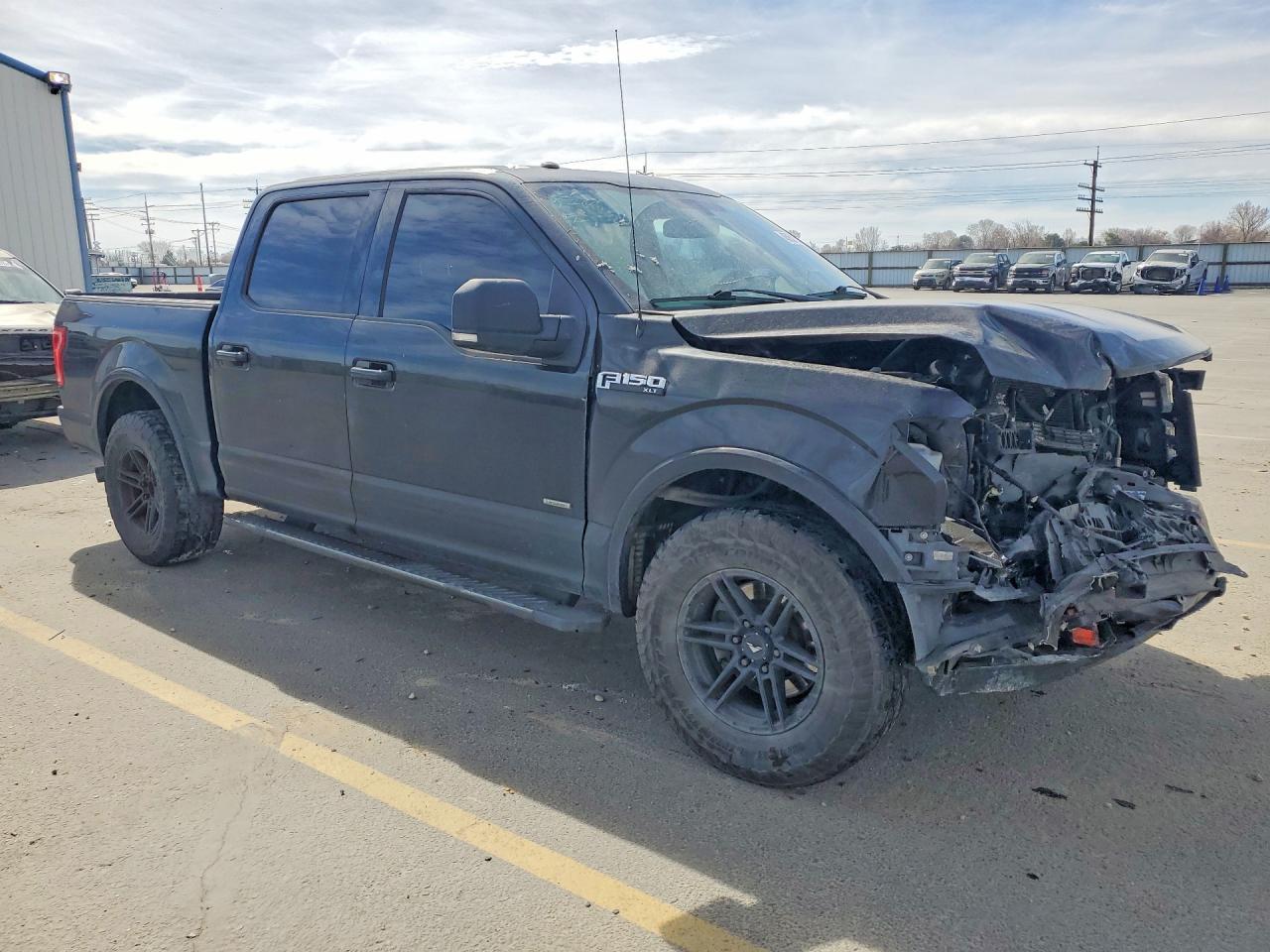 2016 Ford F150 Supercrew - Фото 4