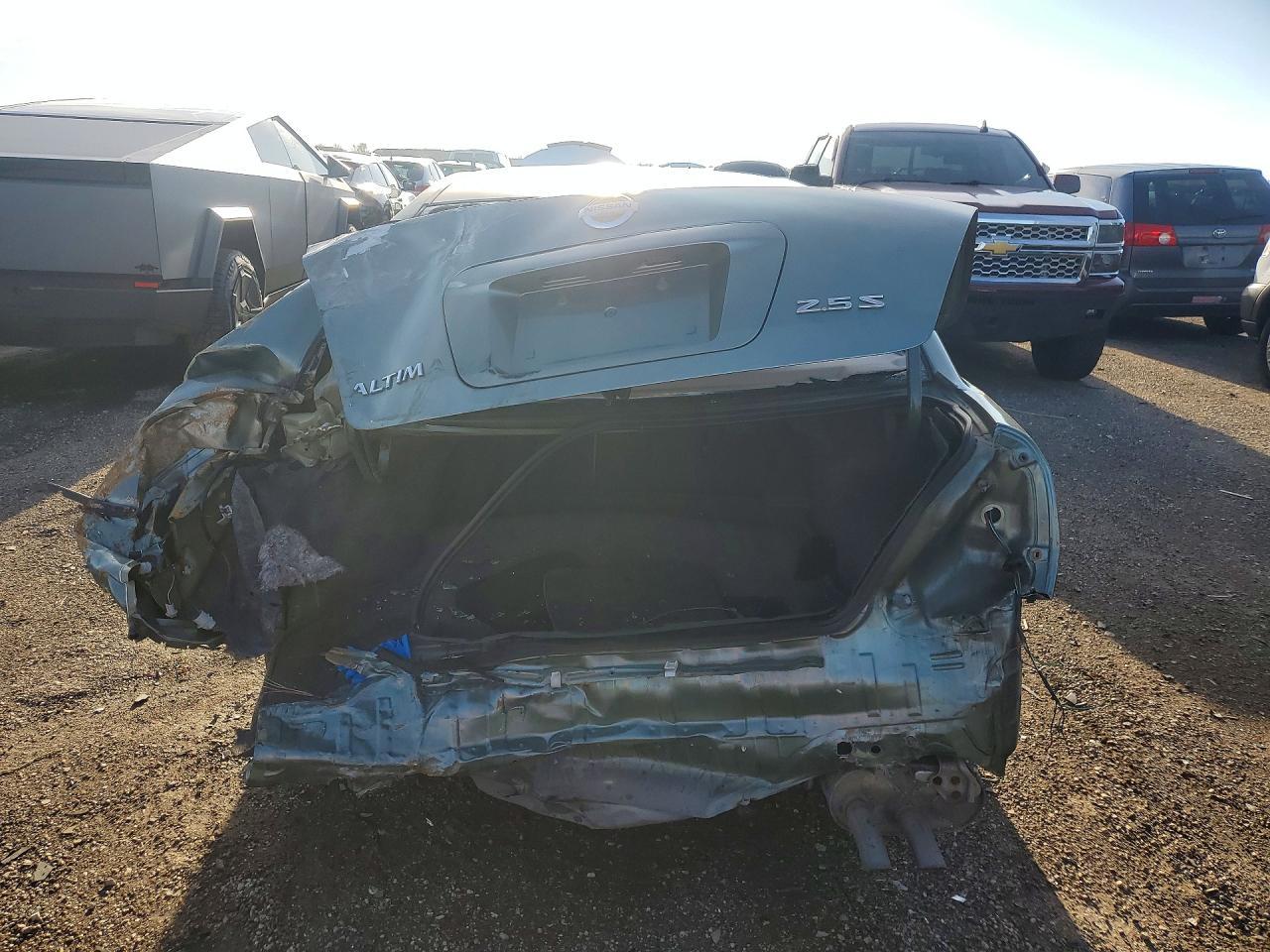 2005 Niss Altima - Фото 6
