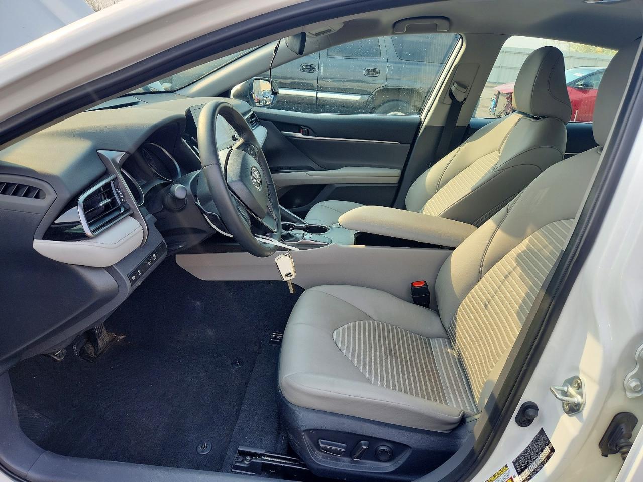 2024 Toyota Camry Se - Image 7