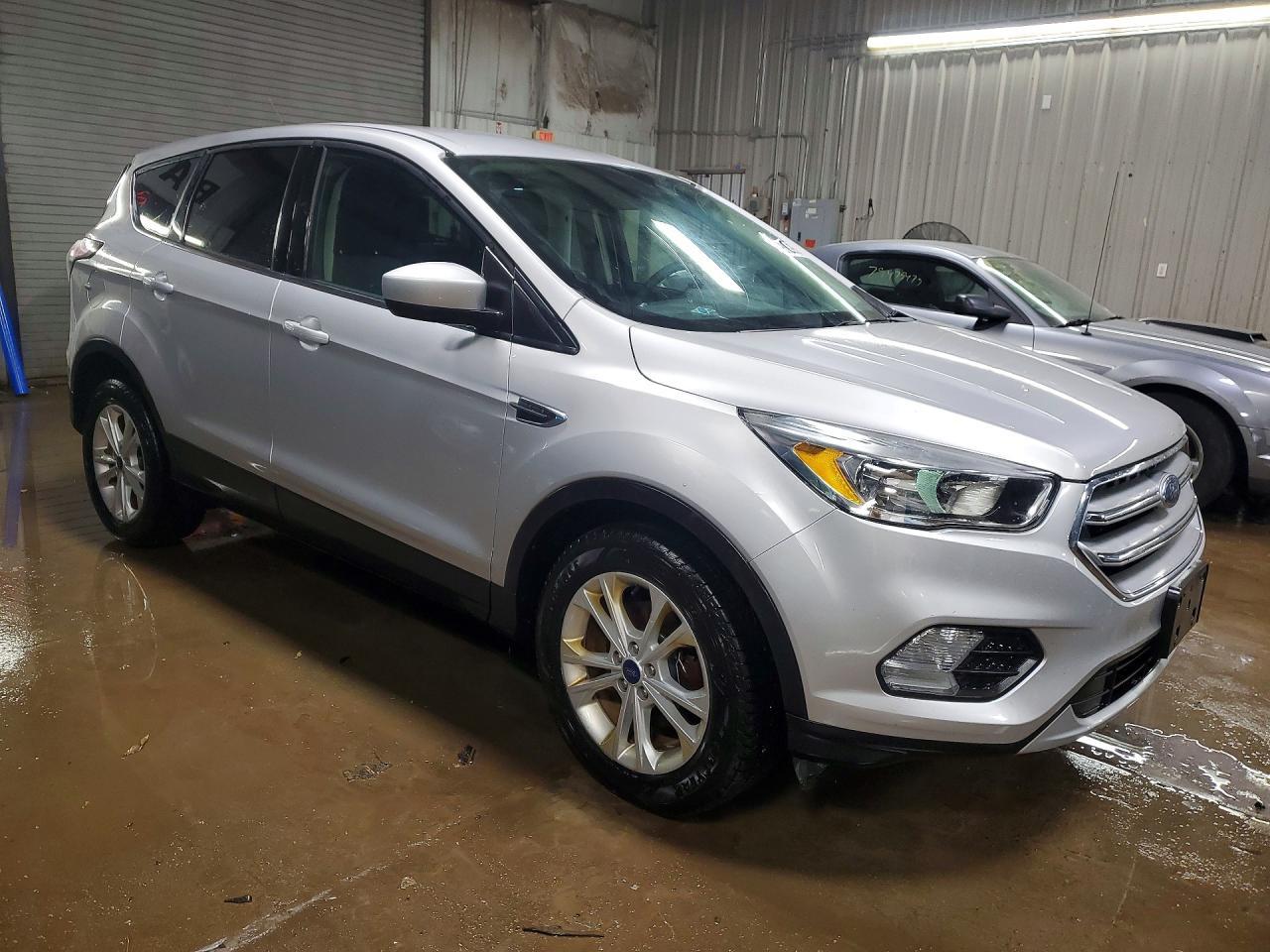 2017 Ford Escape Se - Image 4