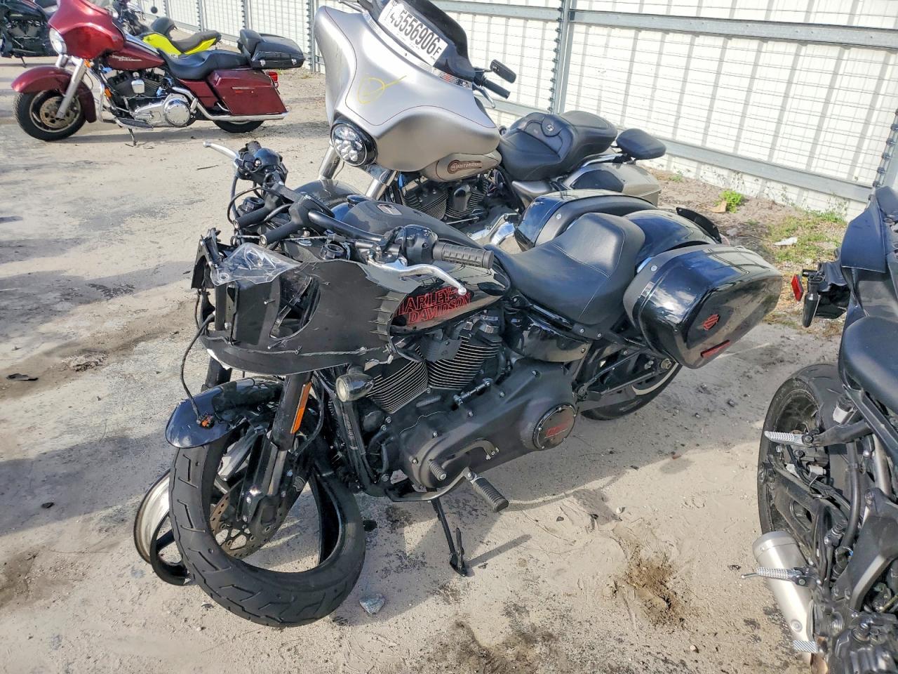 2025 Harley-Davidson Fxlrst - Фото 3