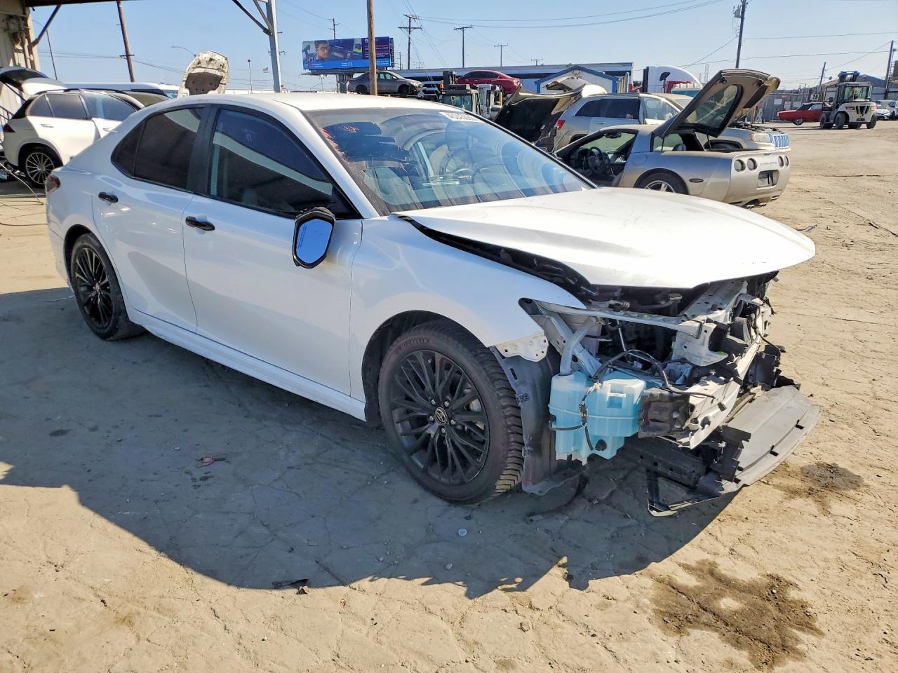 2022 Toyota Camry Se Nightshade - Фото 4