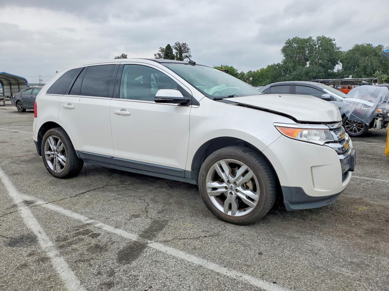 2013 Ford Edge Limited - Image 4