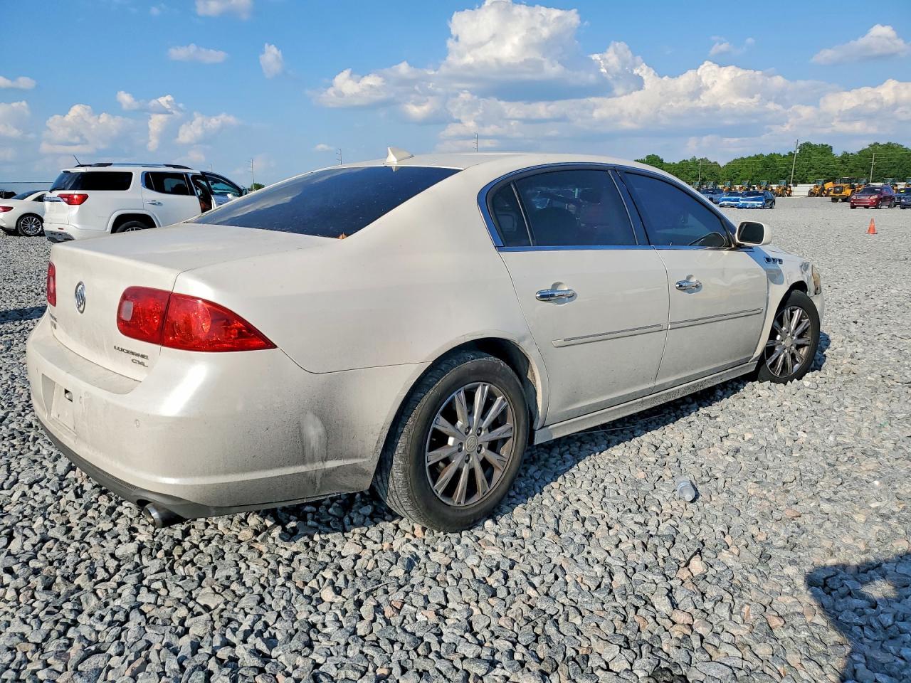 2011 Buick Lucerne Cxl - Фото 3