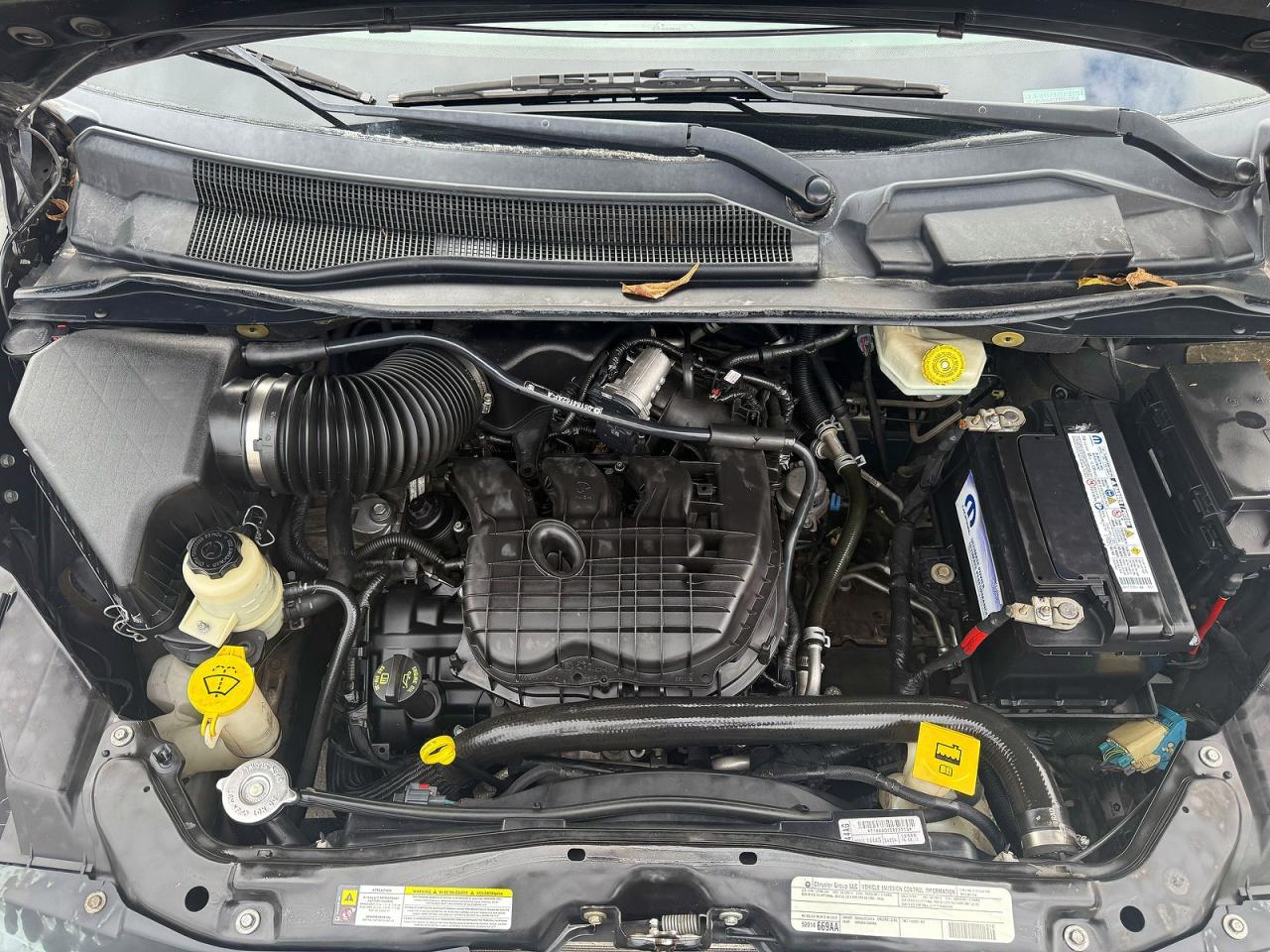 2012 Volkswagen Routan Se - Фото 7