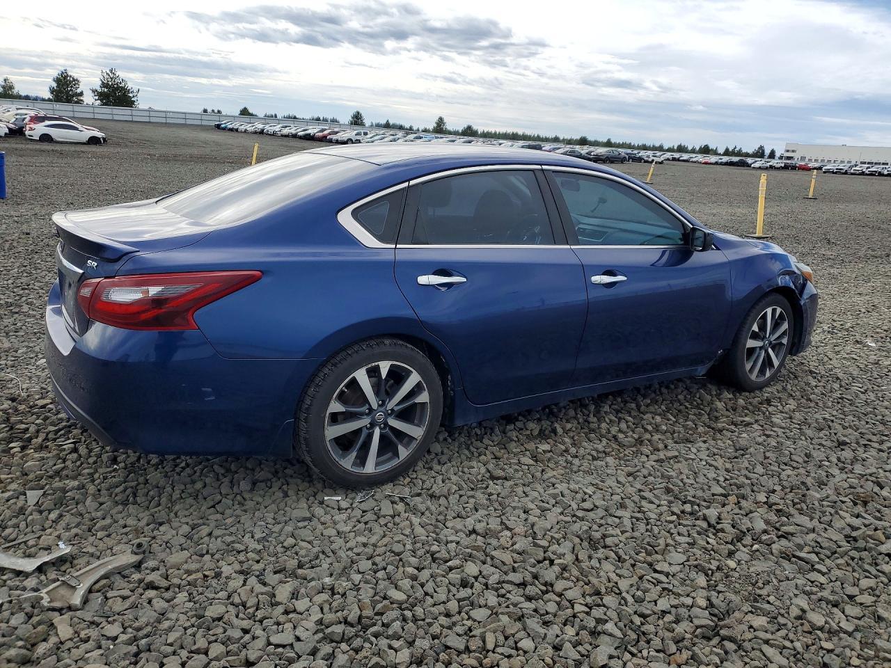 2017 Nissan Altima 2.5 Sr - Фото 3