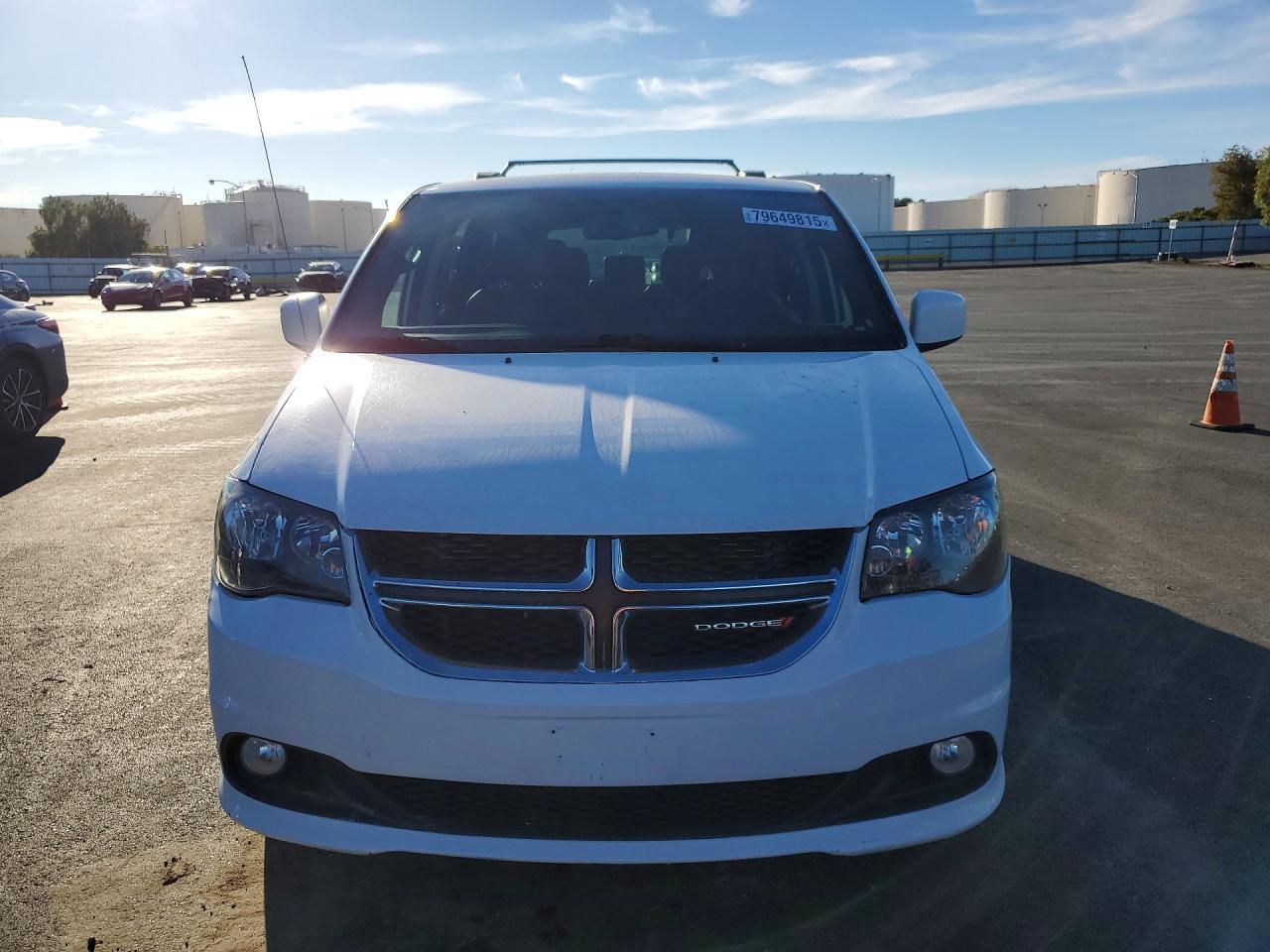 2017 Dodge Grand Caravan Sxt - Image 5
