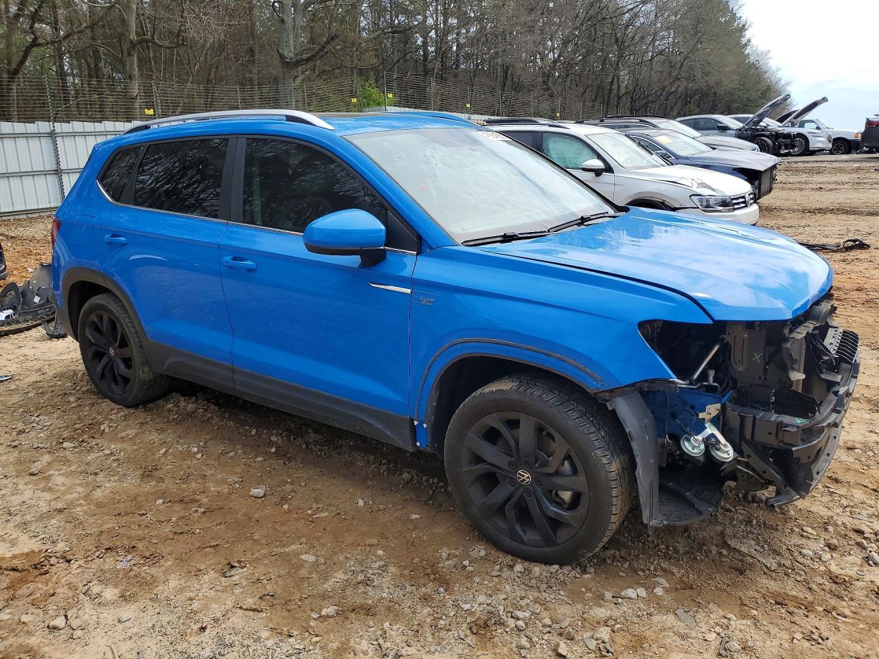 2022 Volkswagen Taos Se - Фото 4