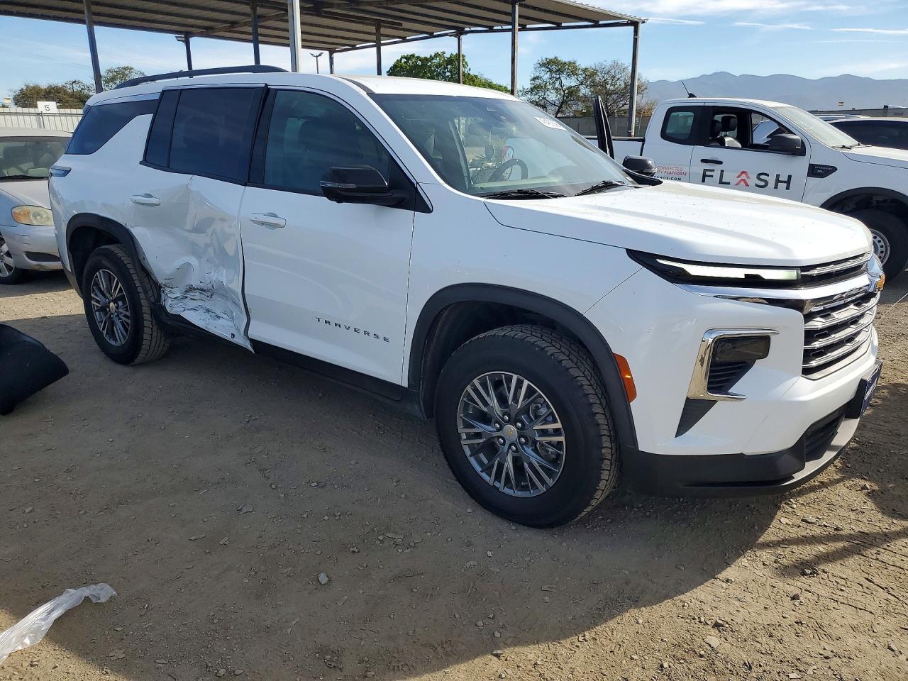 2024 Chevrolet Traverse Lt - Фото 4