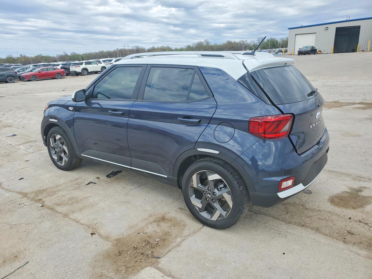 2026 Hyundai Venue Sel - Фото 2