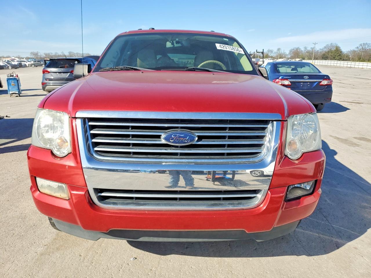 2010 Ford Explorer Xlt - Фото 5