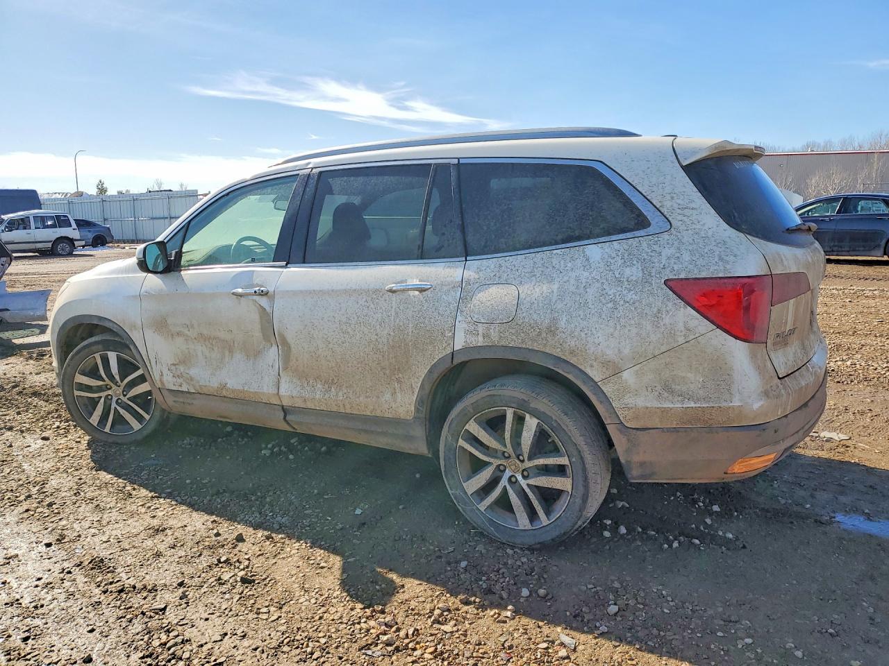 2017 Honda Pilot Elite - Фото 2