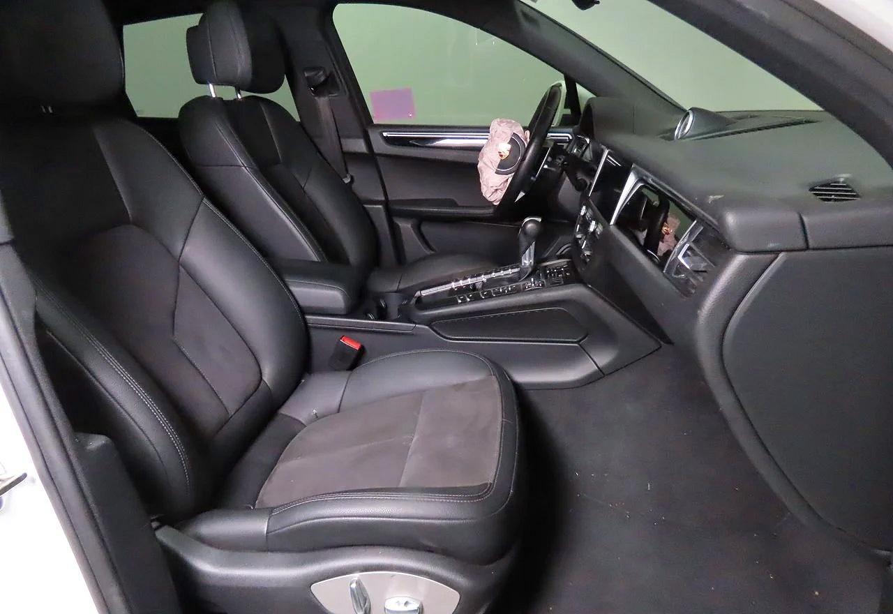 2019 Porsche Macan - Image 5