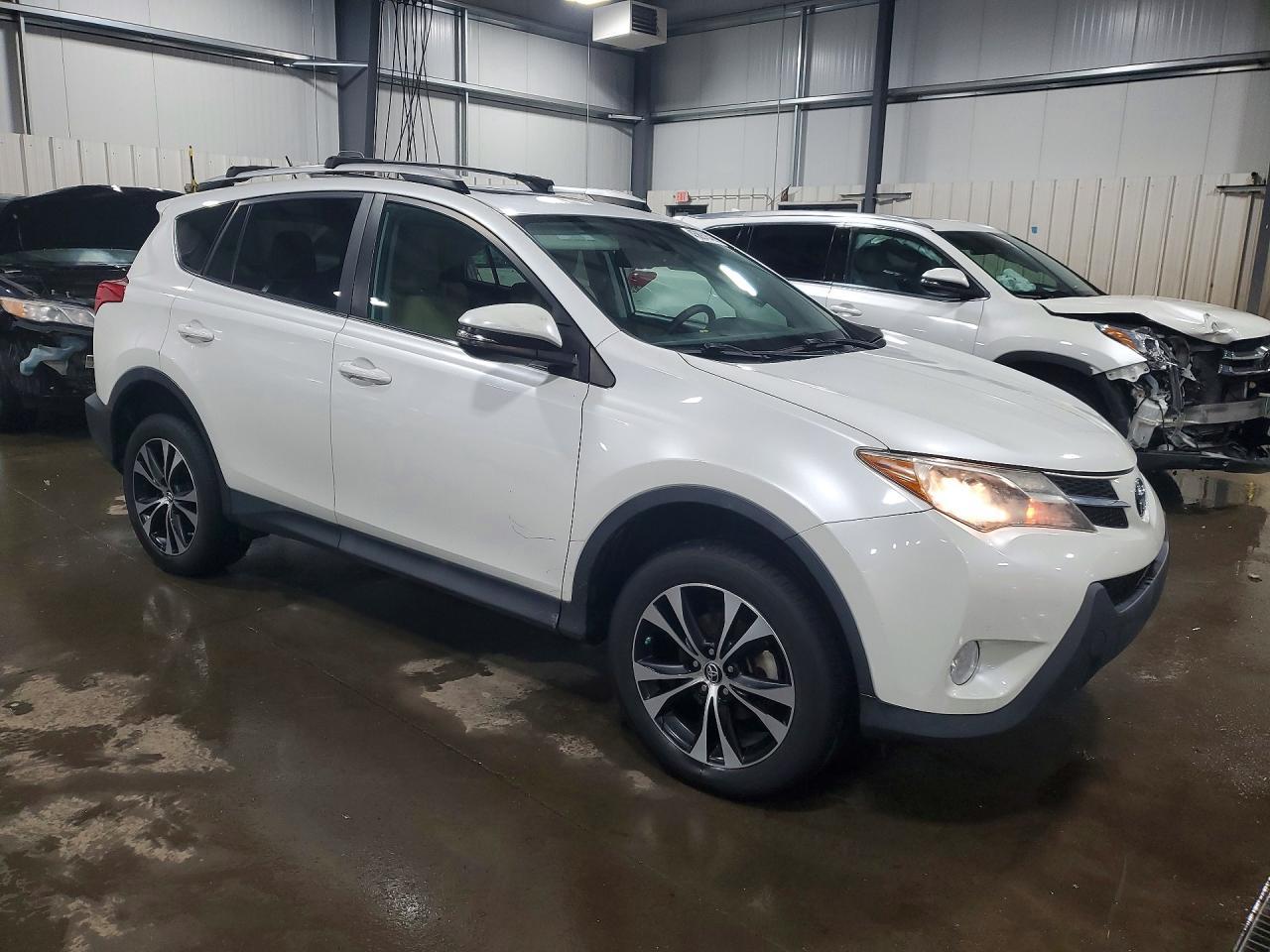 2015 Toyota Rav4 Limited - Фото 4