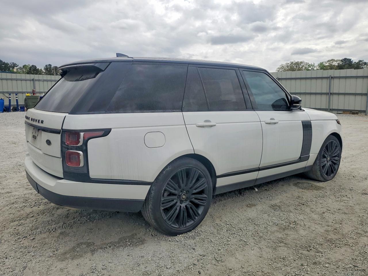 2018 Land Rover Range Rover Hse - Image 3