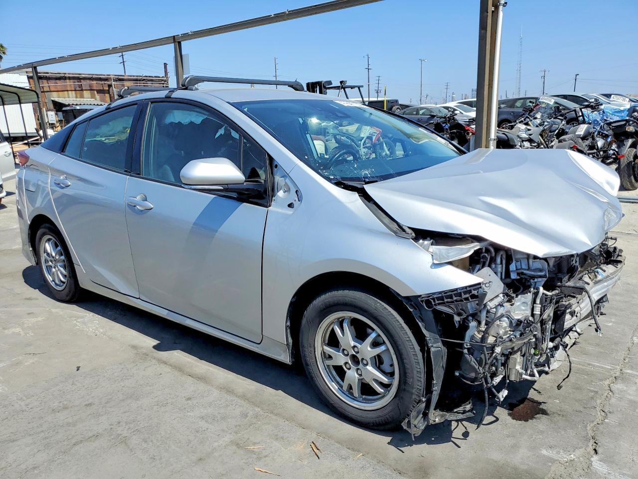 2017 Toyota Prius Prime Plus - Фото 4