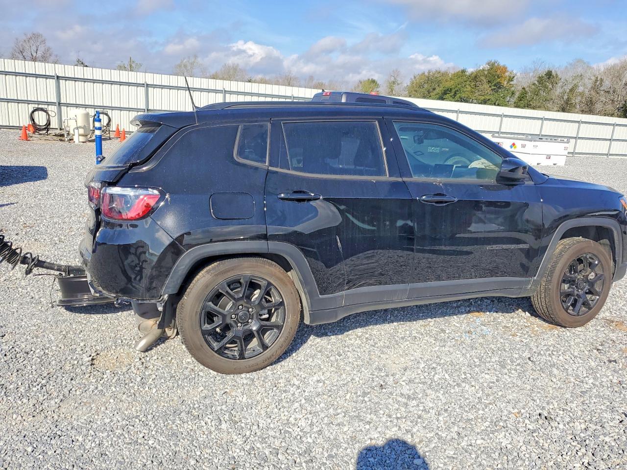 2026 Jeep Compass Latitude - Фото 3