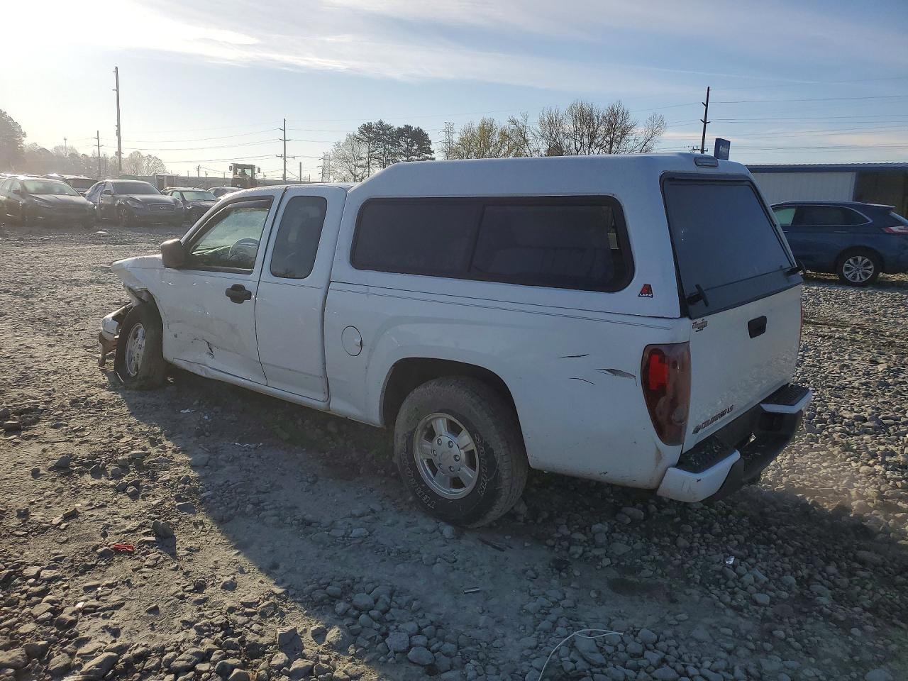 2007 Chevrolet Colorado - Image 2
