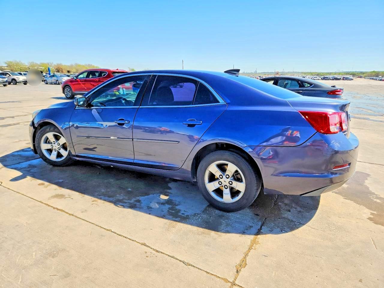 2015 Chevrolet Malibu Ls - Image 2