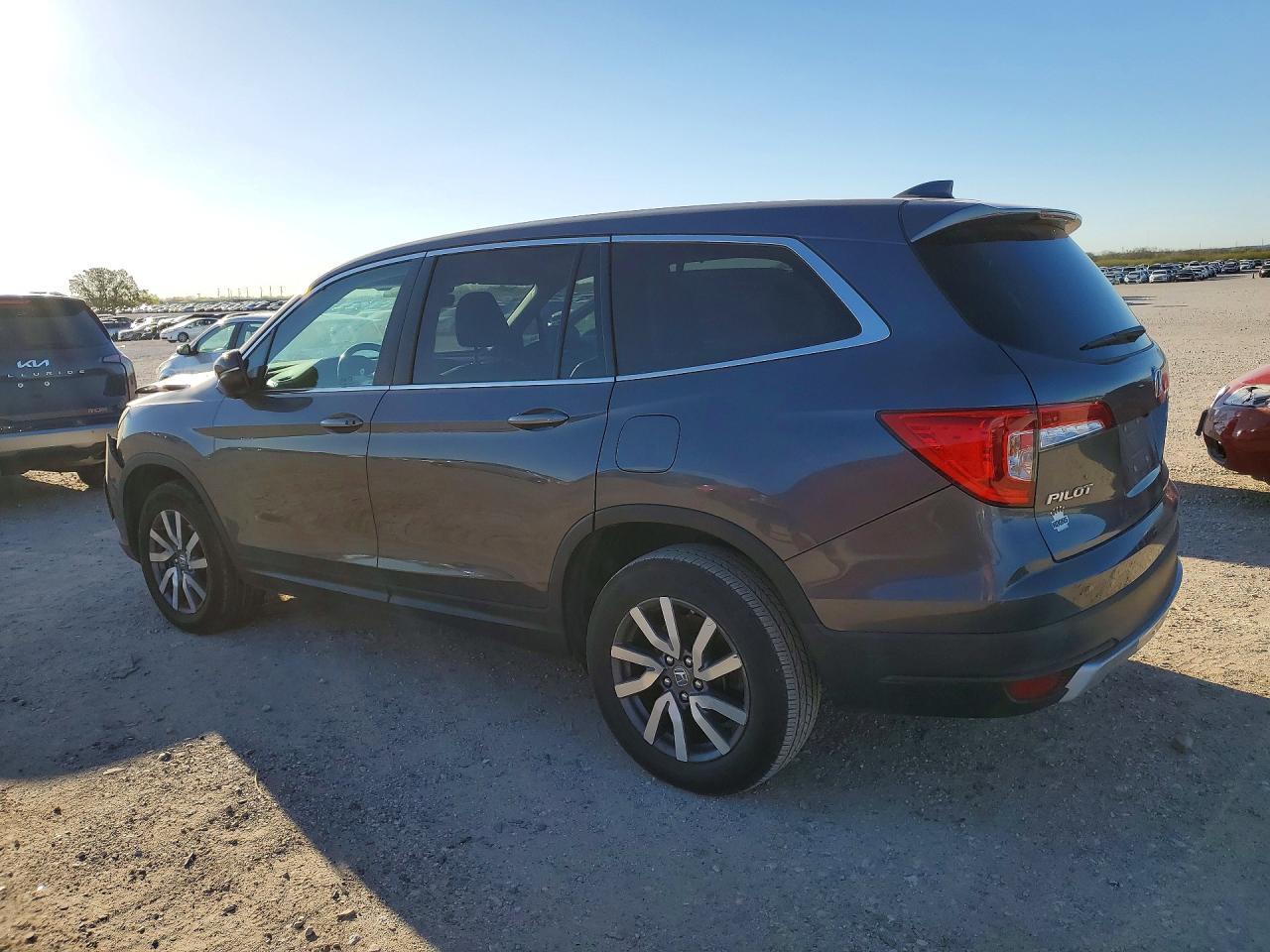2020 Honda Pilot Exl - Image 2