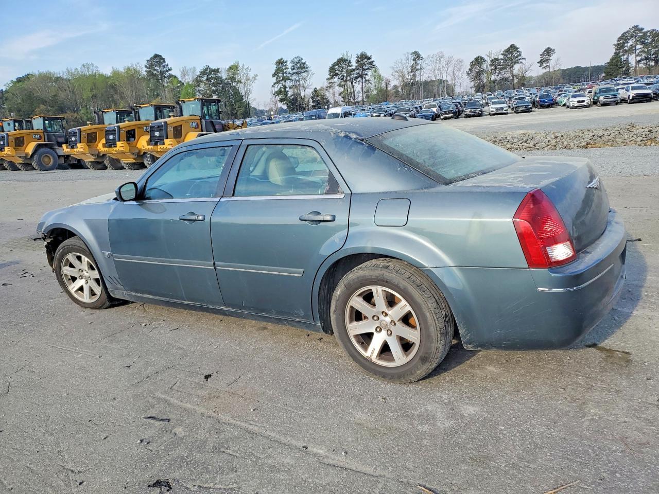 2005 Chrysler 300 Touring - Фото 2
