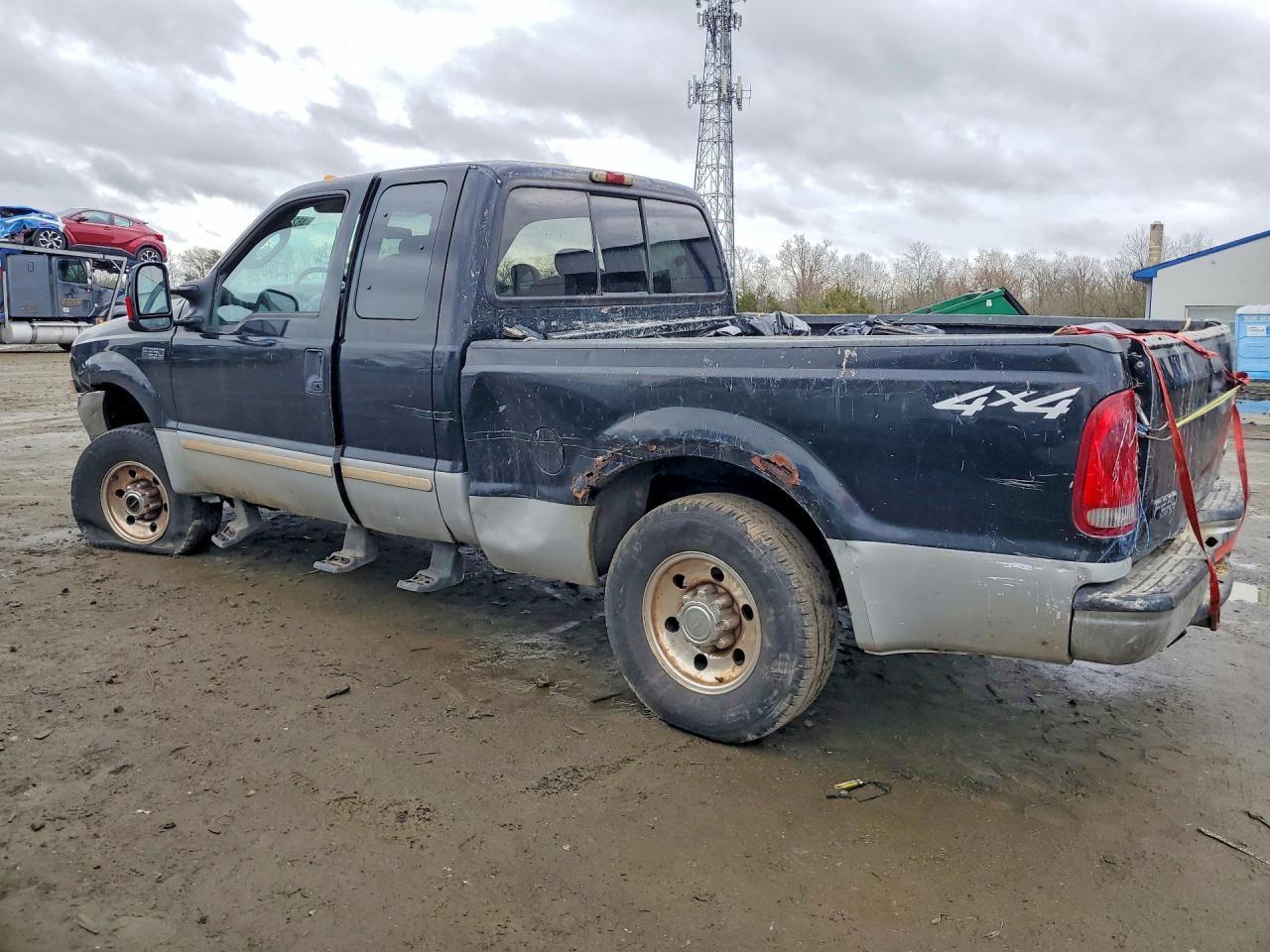 2004 Ford F250 Super Duty - Image 2