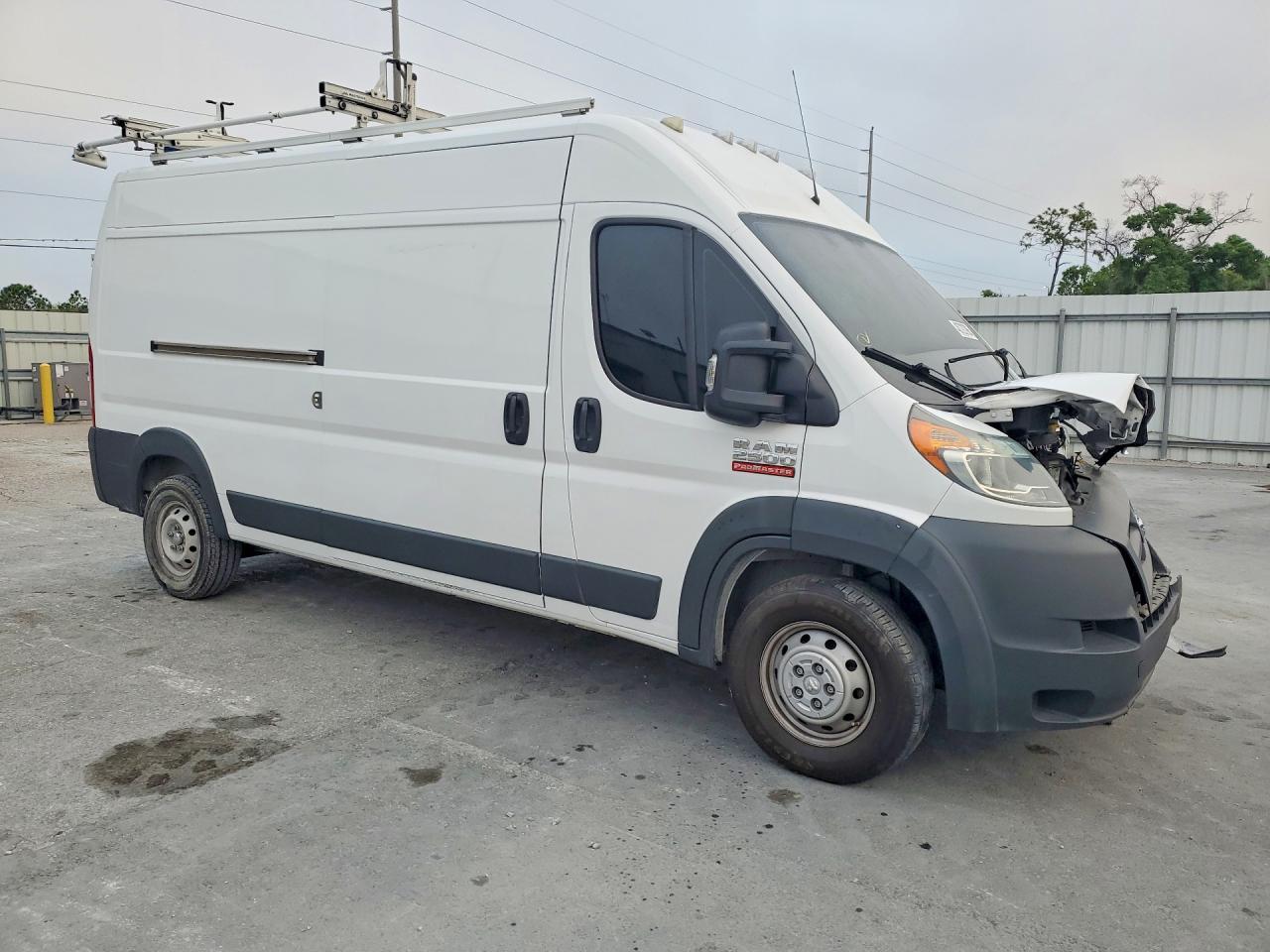 2018 Ram Promaster 2500 Utility / Service Van - Image 4