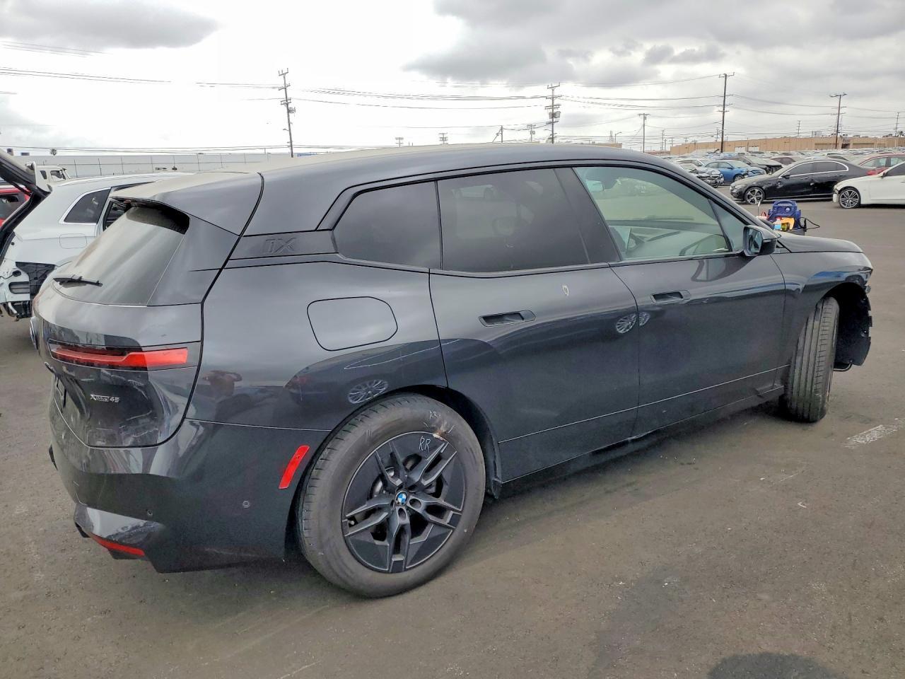 2026 BMW Ix xDrive45 - Image 3