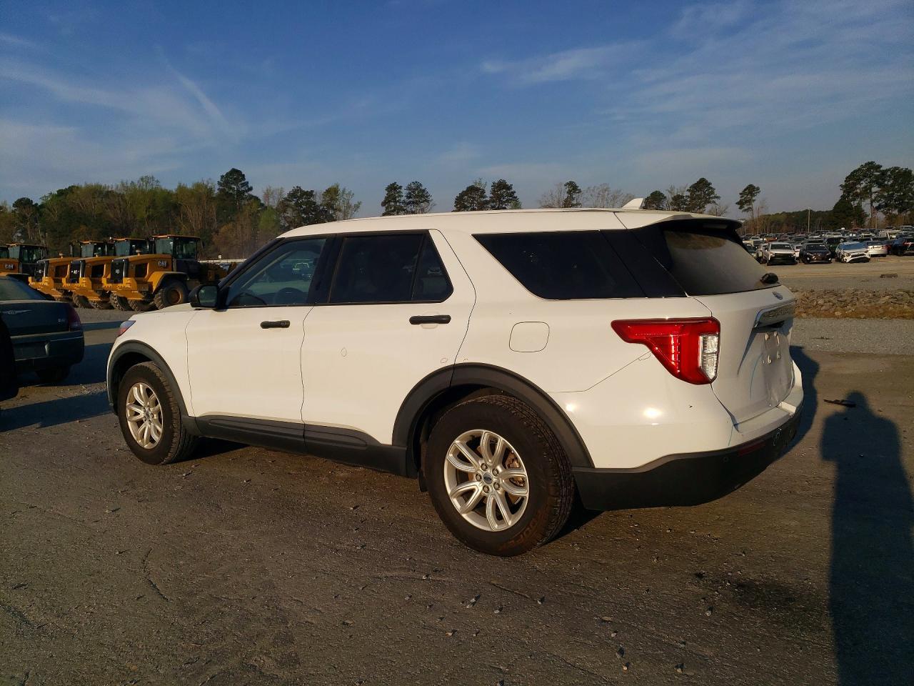 2020 Ford Explorer - Image 2